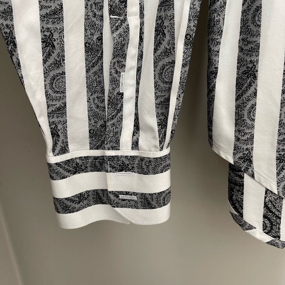 ROBERT GRAHAM BUTTON DOWN SHIRT - Picture 3 of 6